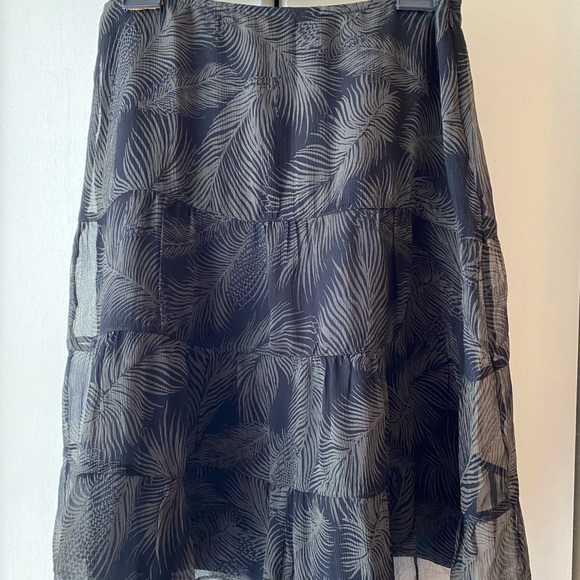 J. Crew Dresses & Skirts - J Crew silk skirt